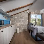 Curic Apartman Slano