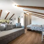 Curic Lägenhet Slano