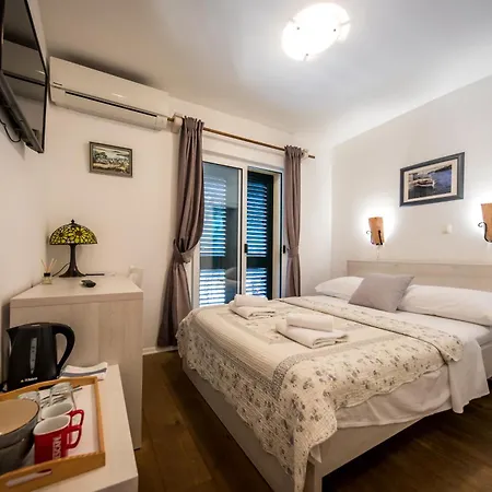 Curic Lejlighed Slano