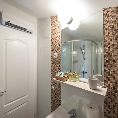 Curic Lejlighed Slano